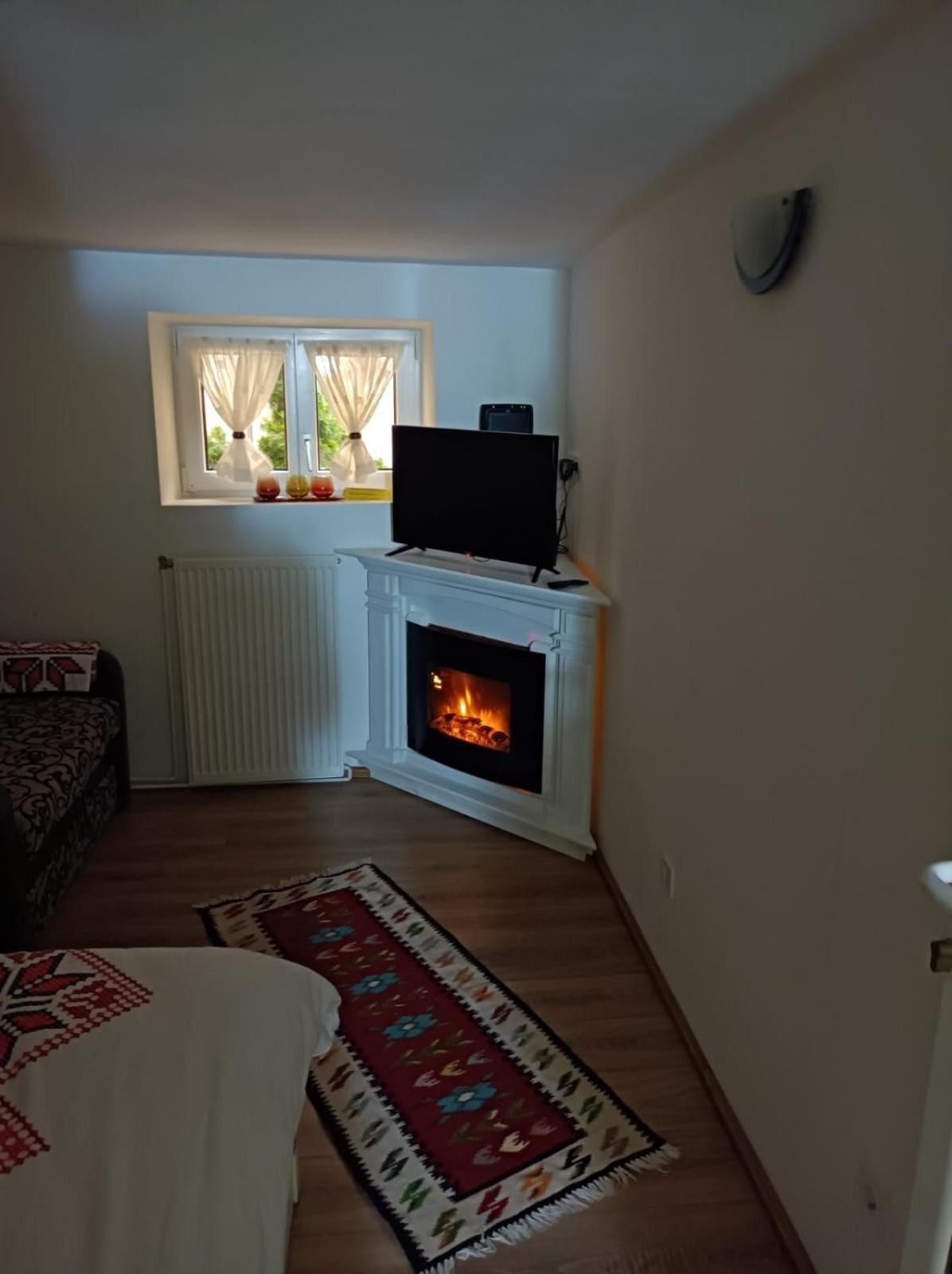 Republicii Rustic Apartament In Brasov City Center Eksteriør billede