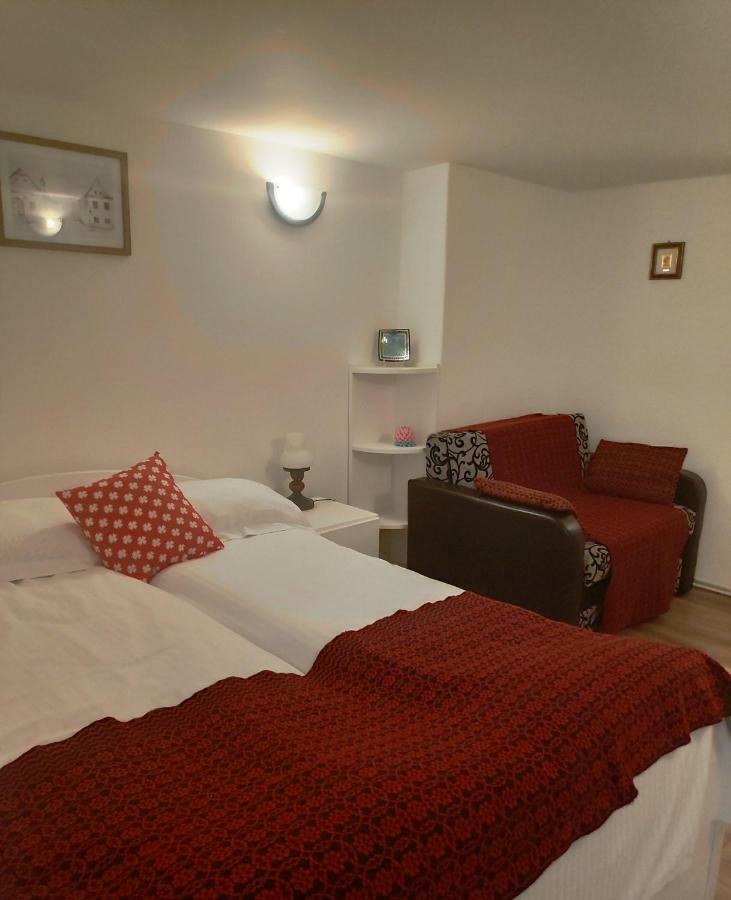 Republicii Rustic Apartament In Brasov City Center Eksteriør billede